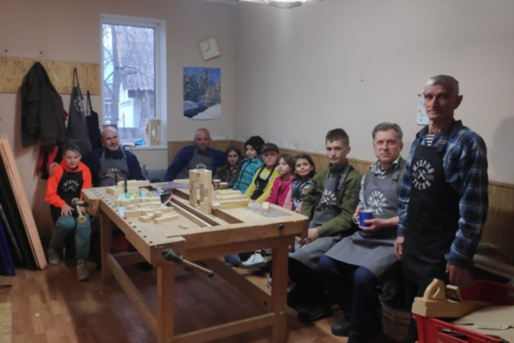 The Wise Carpenter / Мудрий Тесляр